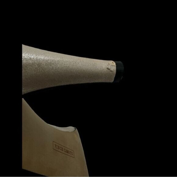 Vince Camuto Torva size 8 upper leather shimmer pumps - Picture 7 of 7